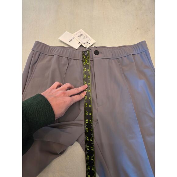 NWT Theory Men's Curtis Drawstring Precision Ponte Pants SZ 34 Grey Workwear - Picture 8 of 9